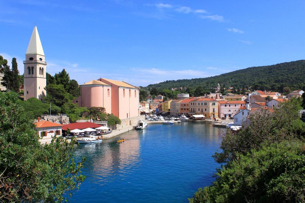 Apartments By The Sea Veli Losinj, Losinj - 8031 Exterior photo