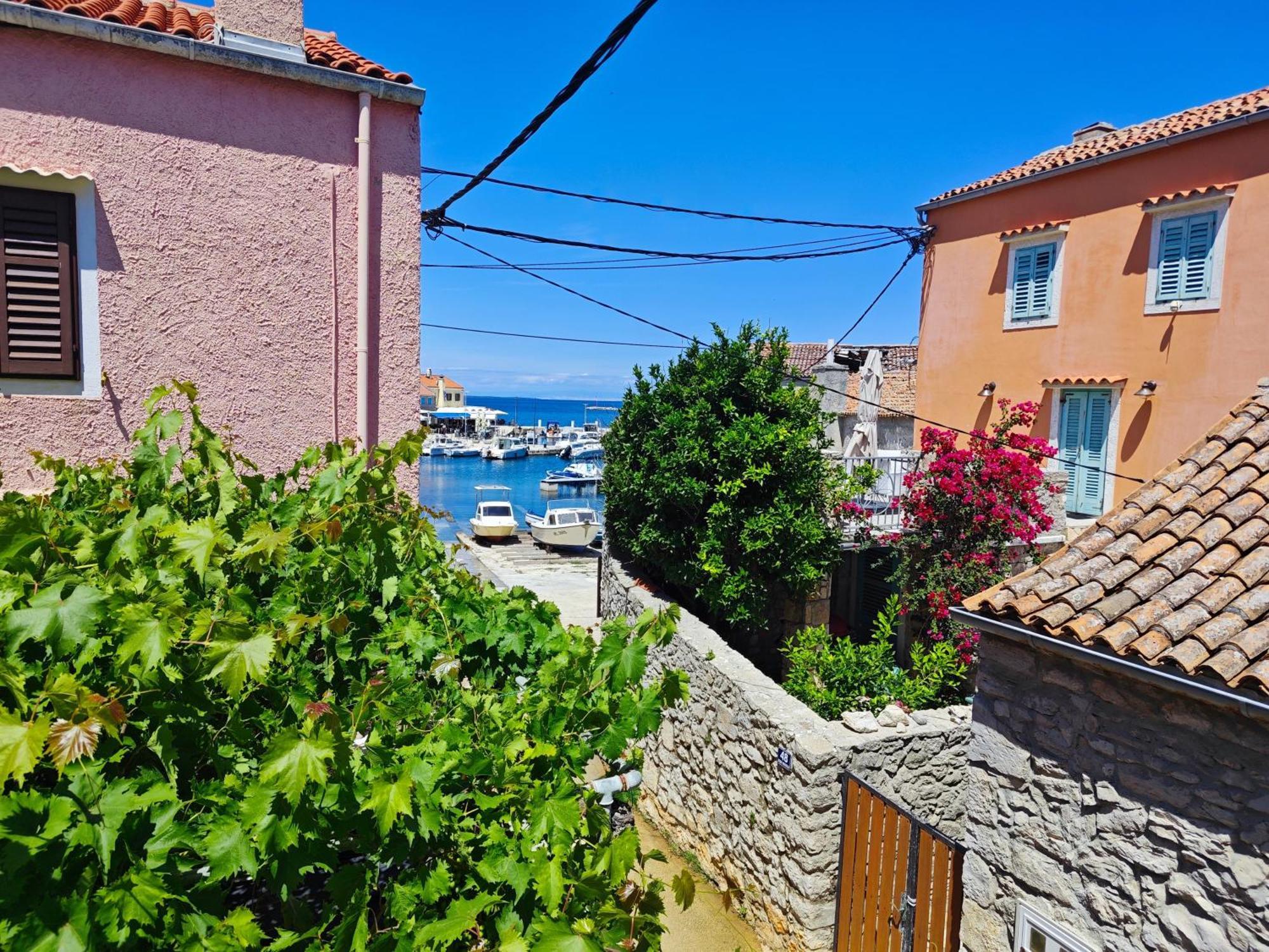 Apartments By The Sea Veli Losinj, Losinj - 8031 Exterior photo